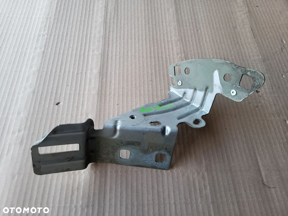 Wspornik mocowanie błotnika lewego przedniego Peugeot 208 I EZR - 2