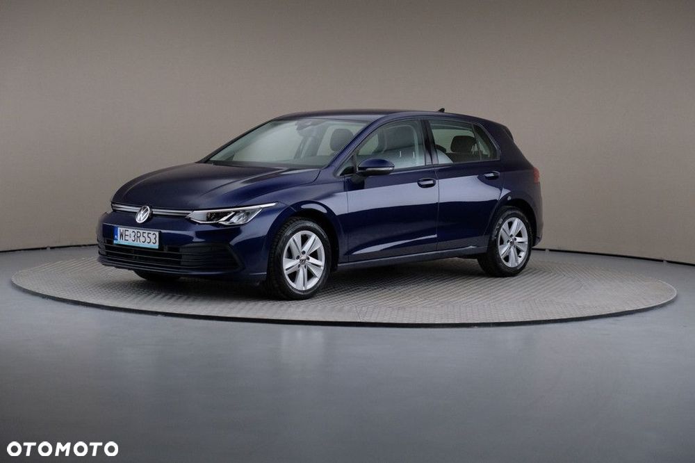 Volkswagen Golf - 1