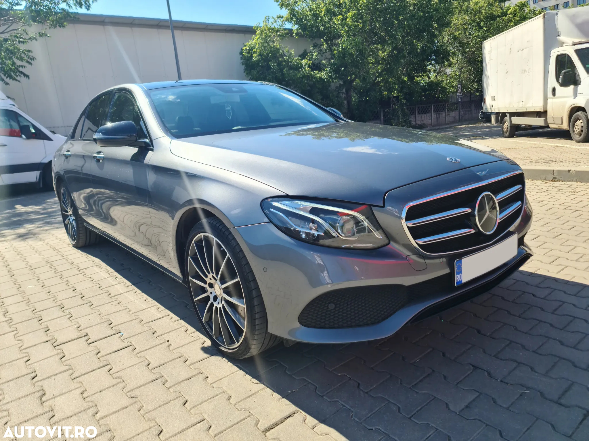 Mercedes-Benz E - 3