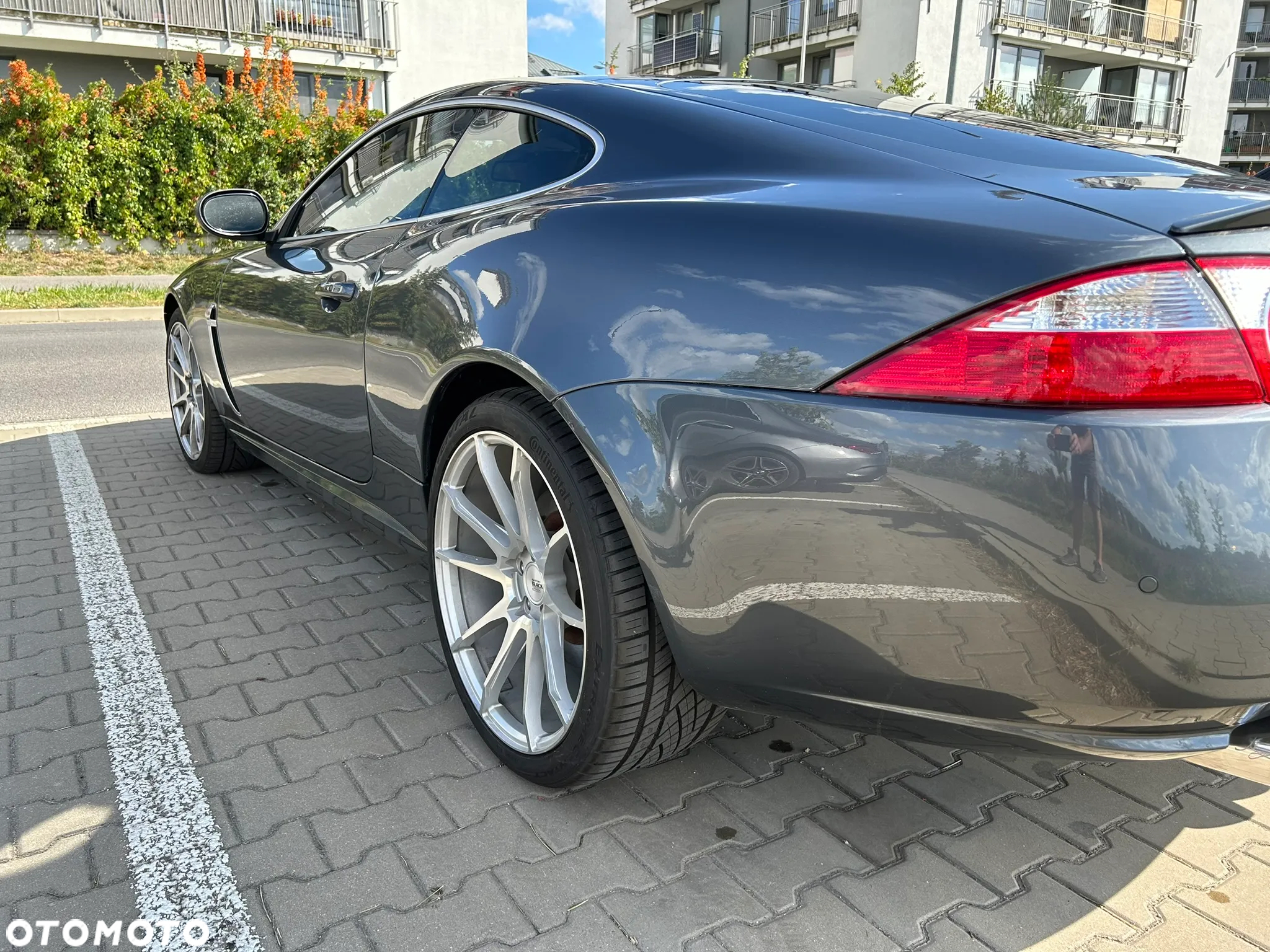 Jaguar XK XKR Coupe - 9