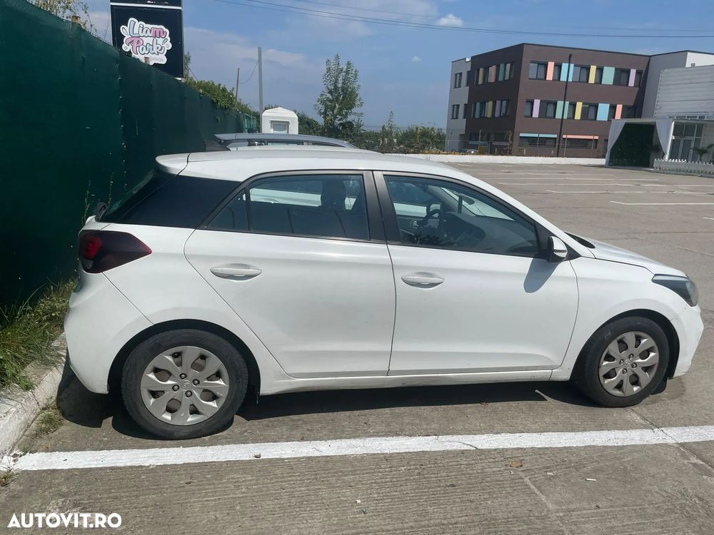 Hyundai i20 - 3