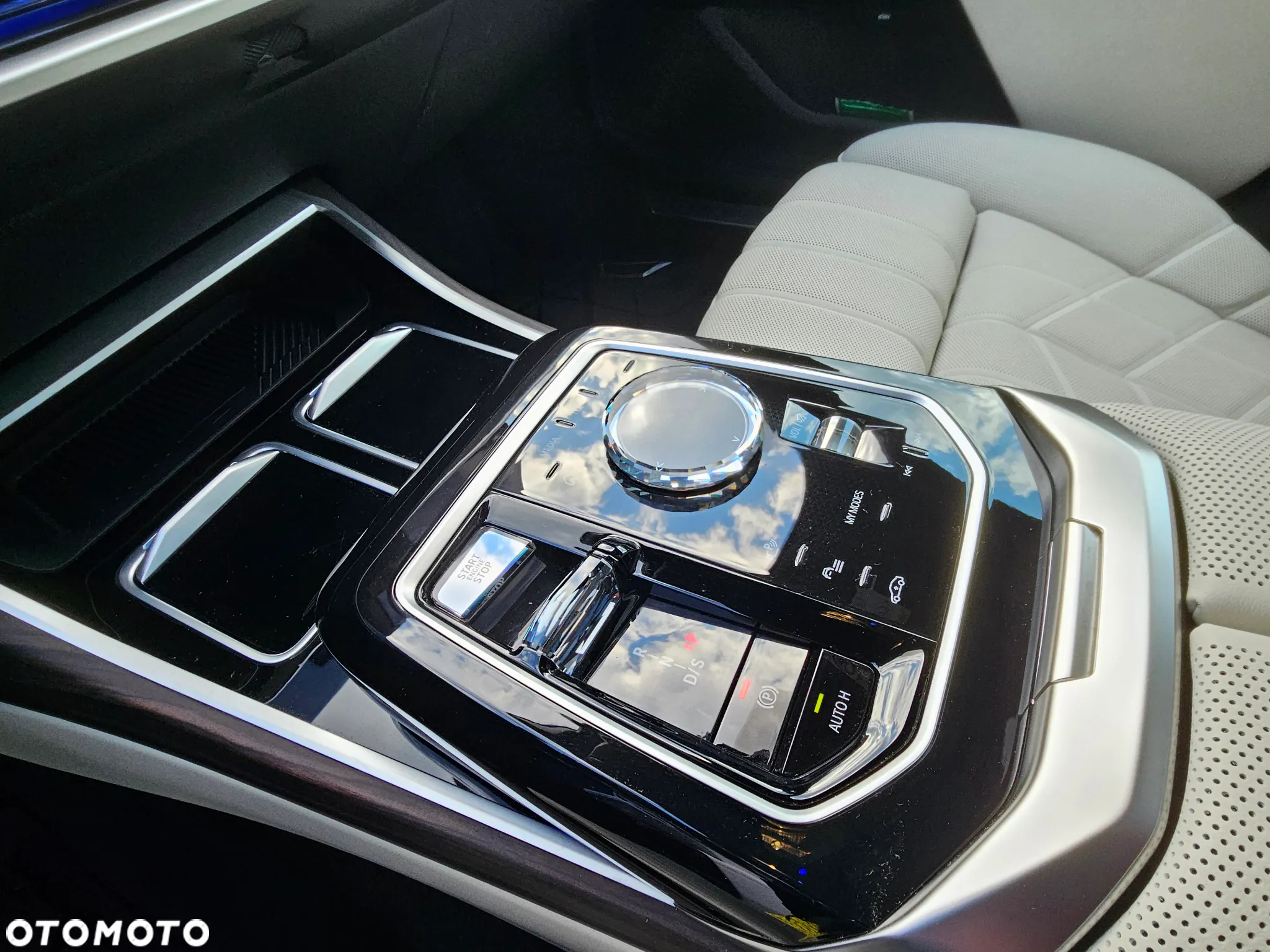 BMW Seria 7 730Ld xDrive sport - 29