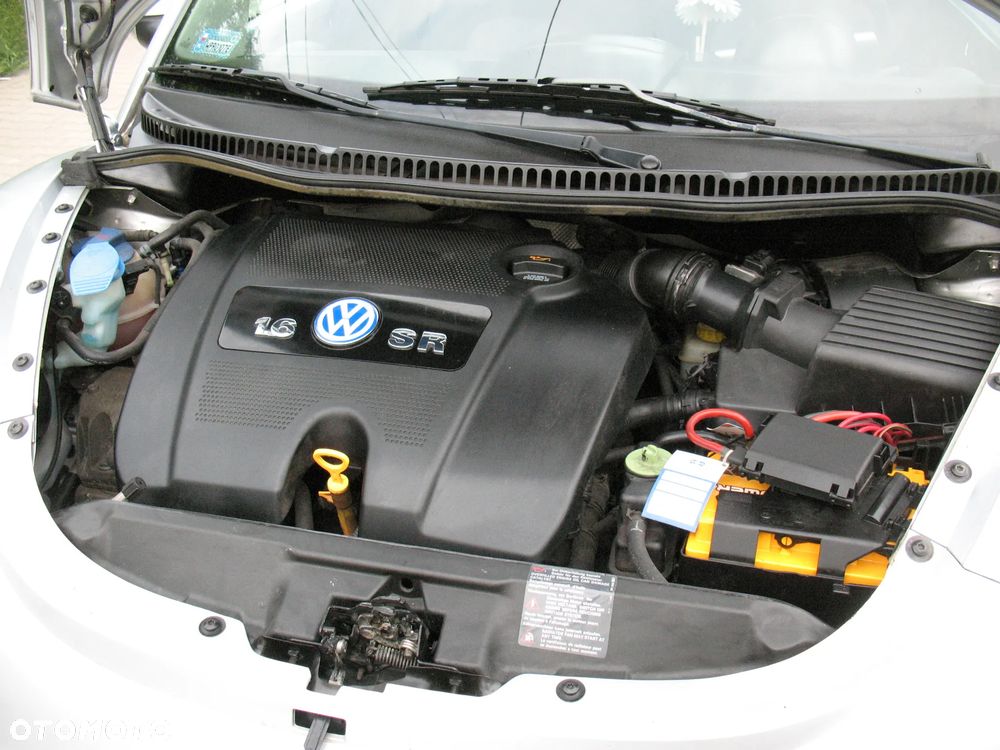 Volkswagen New Beetle 1.6 - 14