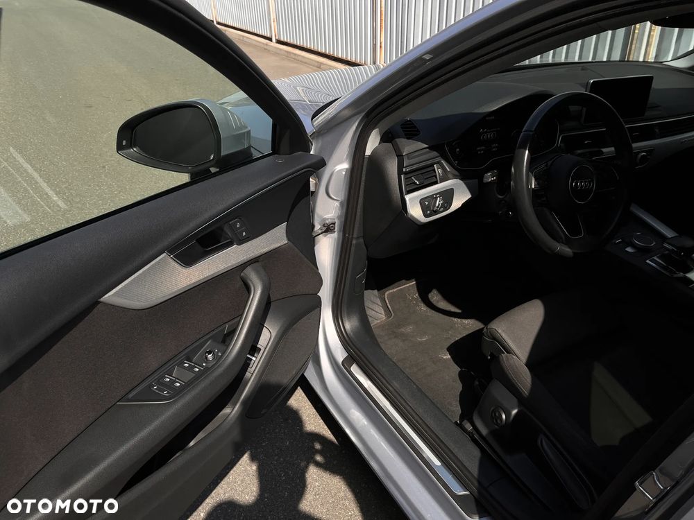 Audi A4 Limousine 40 TDI Quattro Advanced S tronic - 13