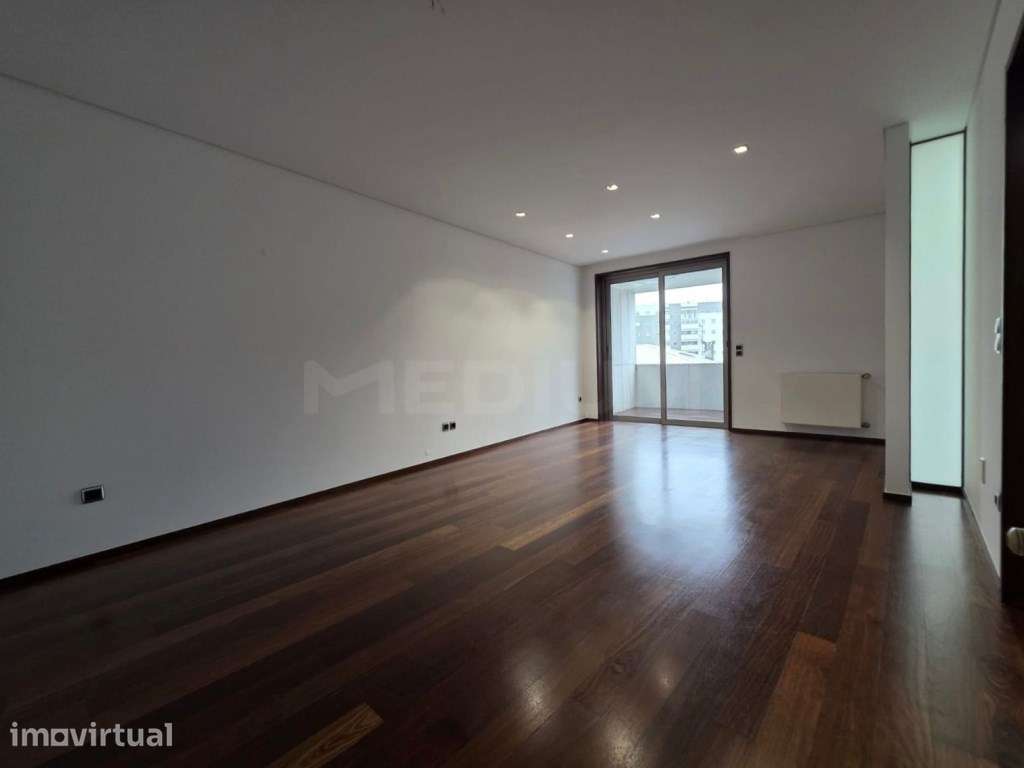 Apartamento T2 no centro da cidade - Grande imagem: 4/16
