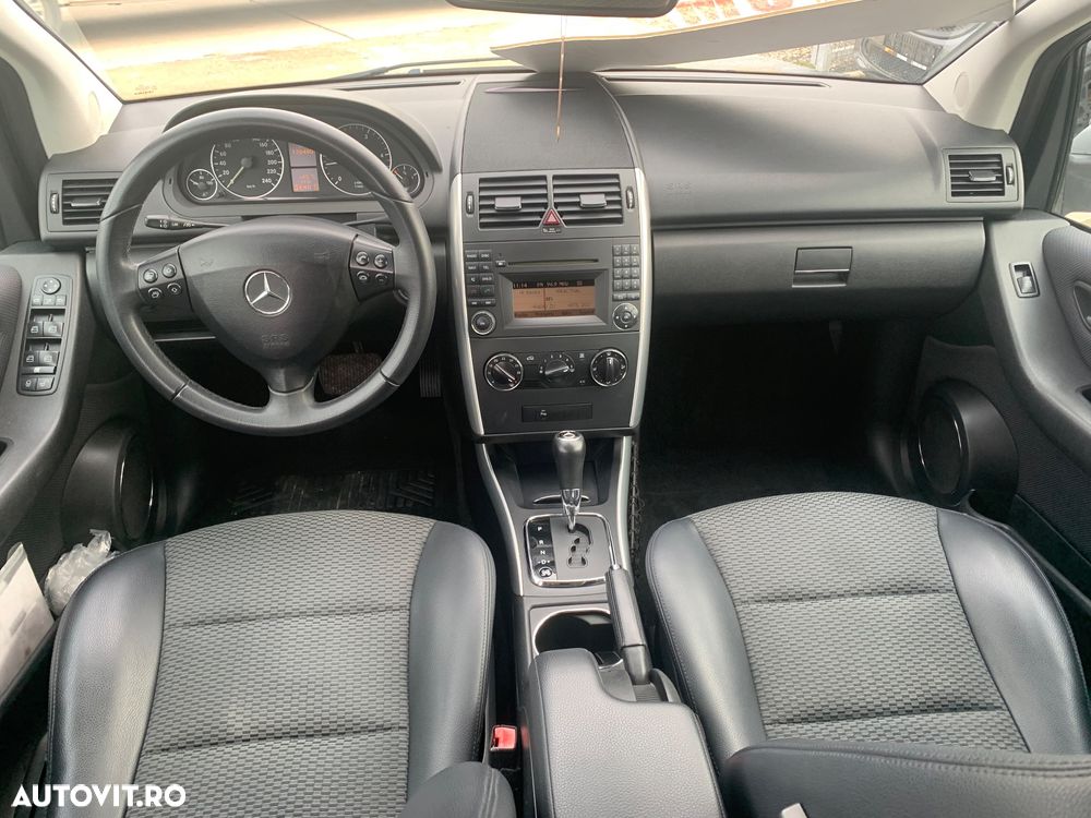 Mercedes-Benz A 180 - 15