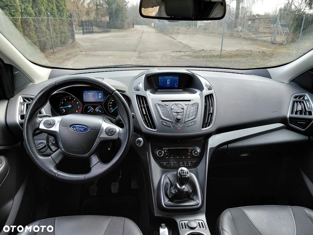 Ford Kuga - 16