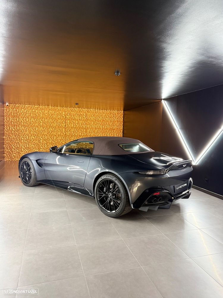 Aston Martin Vantage Roadster V8 - 11