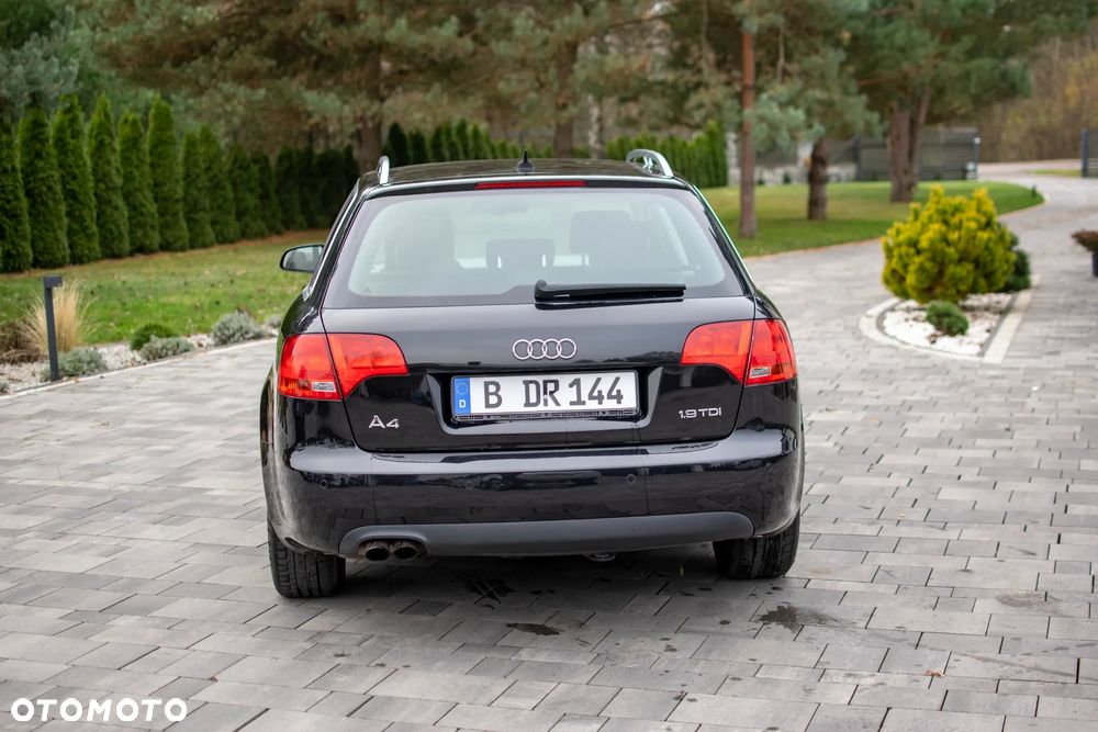 Audi A4 Avant - 28