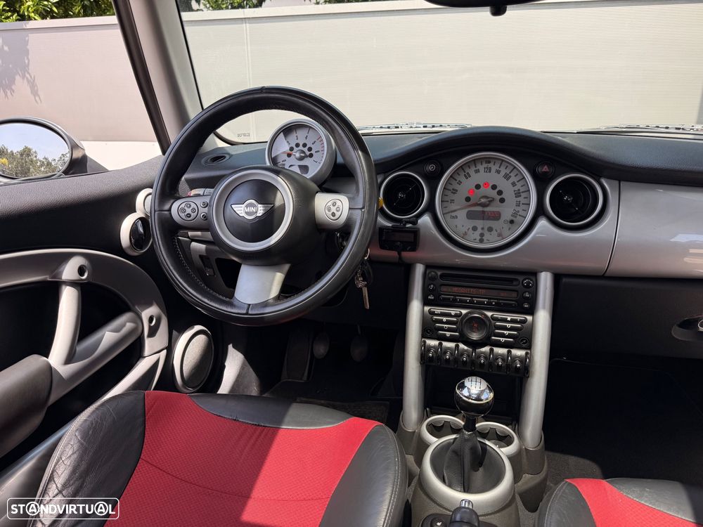 MINI 3 Portas One 1.4 D - 11