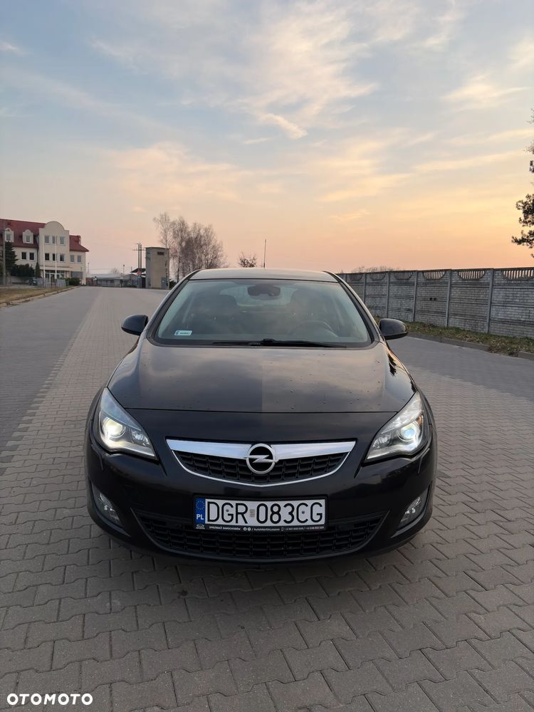 Opel Astra 1.4 T Cosmo - 2