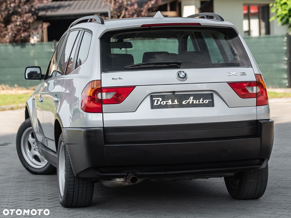 BMW X3 2.0d - 8