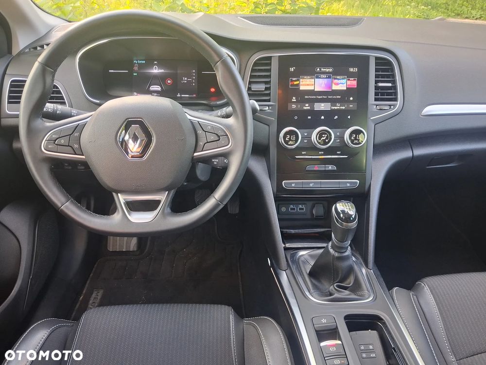 Renault Megane 1.3 TCe Techno - 10