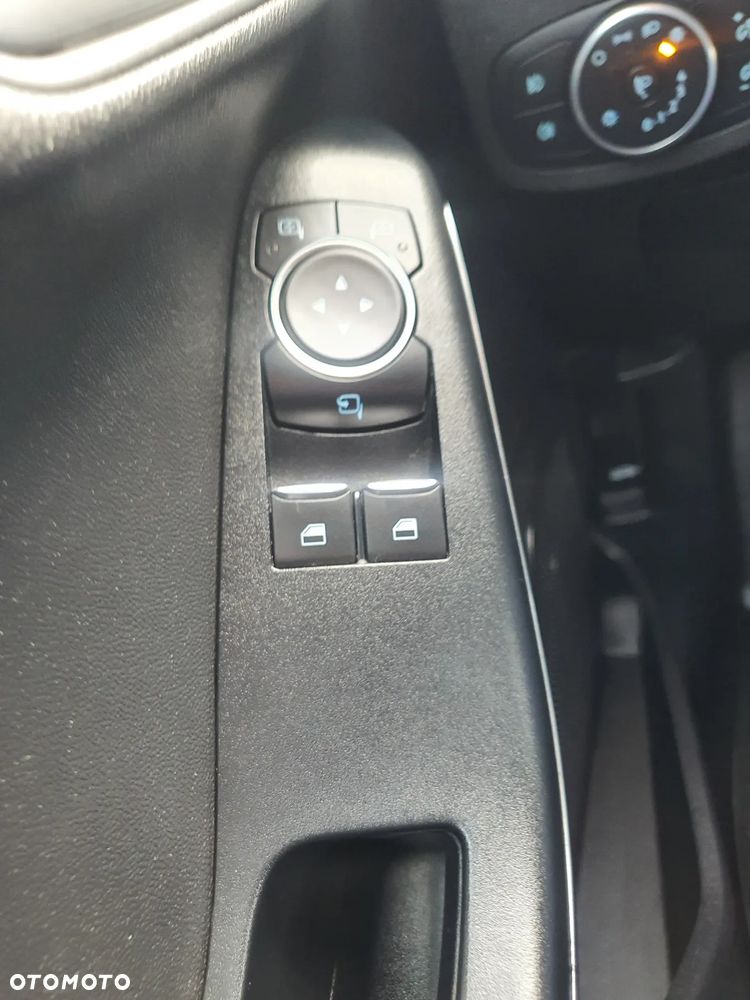 Ford Fiesta 1.0 EcoBoost S&S ACTIVE - 21
