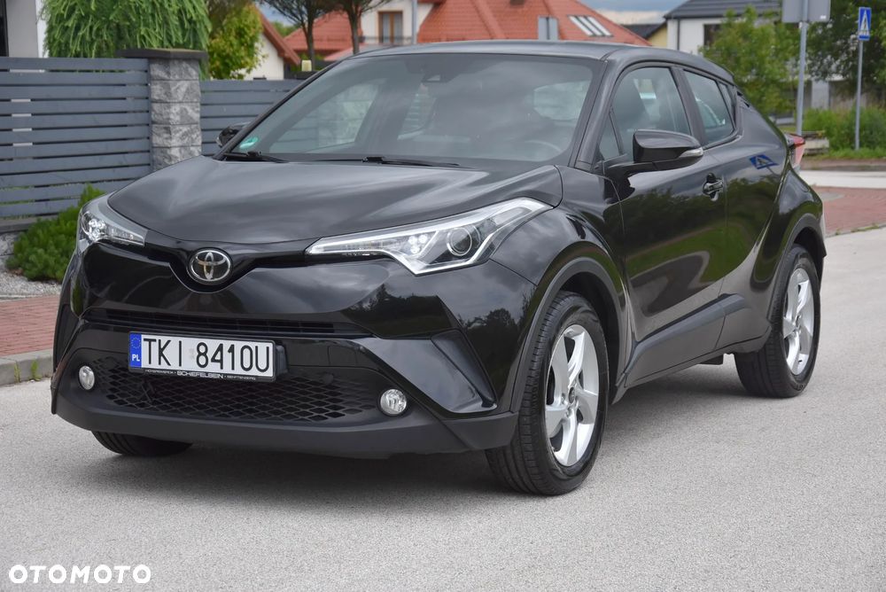 Toyota C-HR 1.2 Turbo Team Deutschland - 4