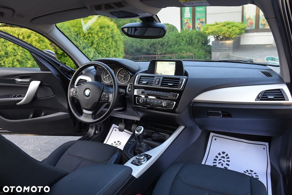 BMW Seria 1 116i - 35