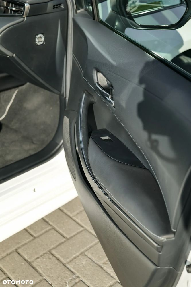 Toyota Corolla 1.8 Hybrid Comfort - 16