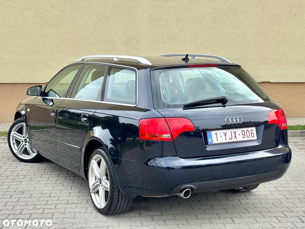 Audi A4 Avant - 4