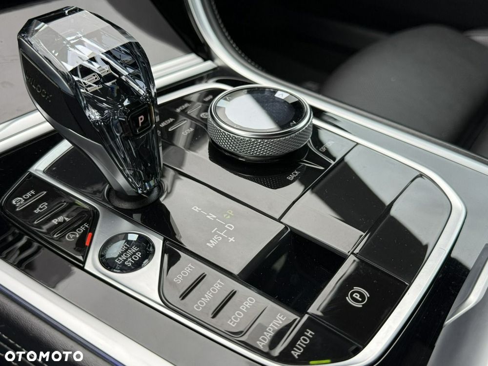 BMW Seria 8 840i xDrive - 36