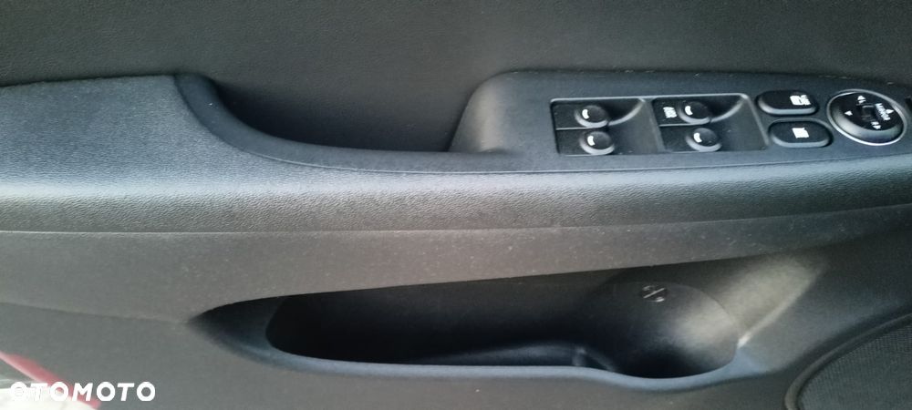 Hyundai i30 1.6 CRDi Comfort - 16