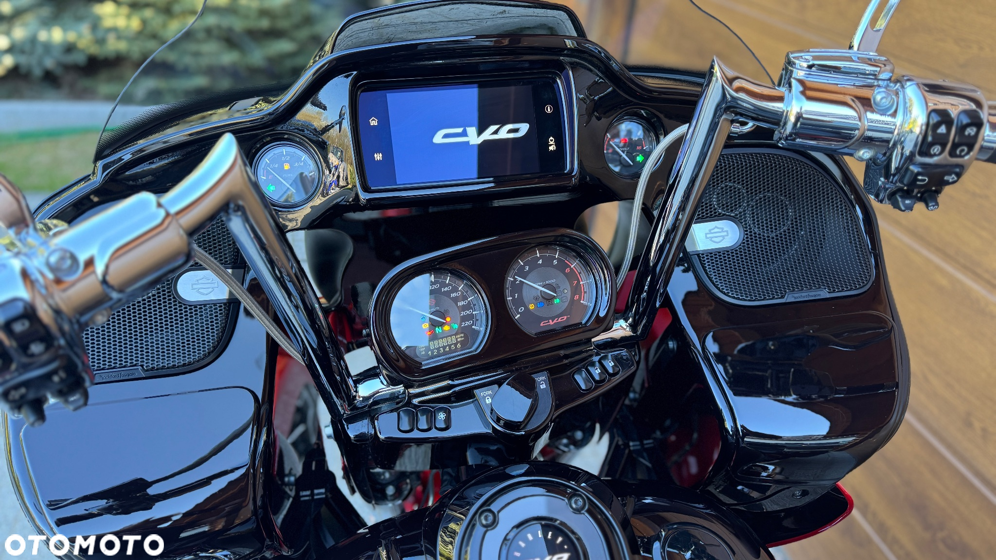 Harley-Davidson Touring Road Glide - 25