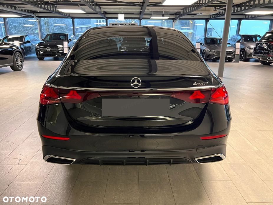 Mercedes-Benz Klasa E 200 mHEV 4-Matic AMG 9G-Tronic - 6