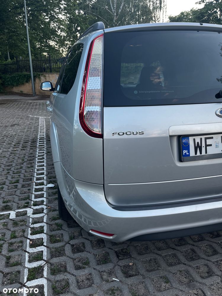 Ford Focus 1.6 16V Ambiente - 22