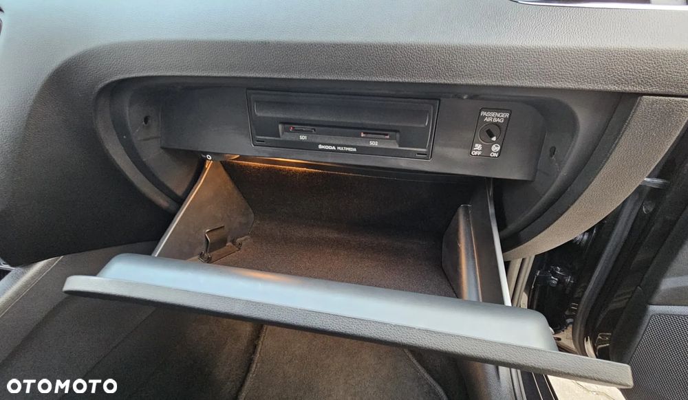 Skoda Octavia 2.0 TDI 4x4 DSG RS - 13