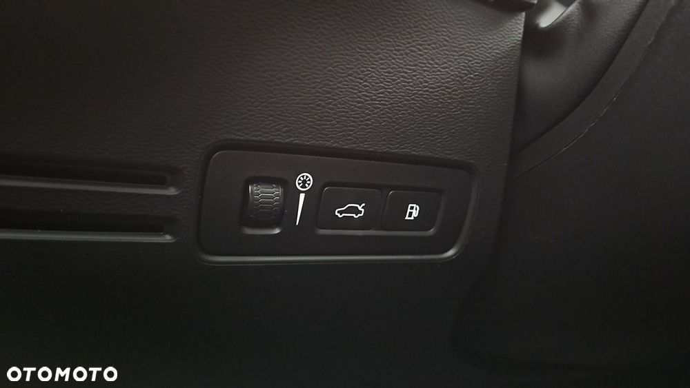 Volvo XC 40 T5 Plug-In Hybrid R-Design - 18