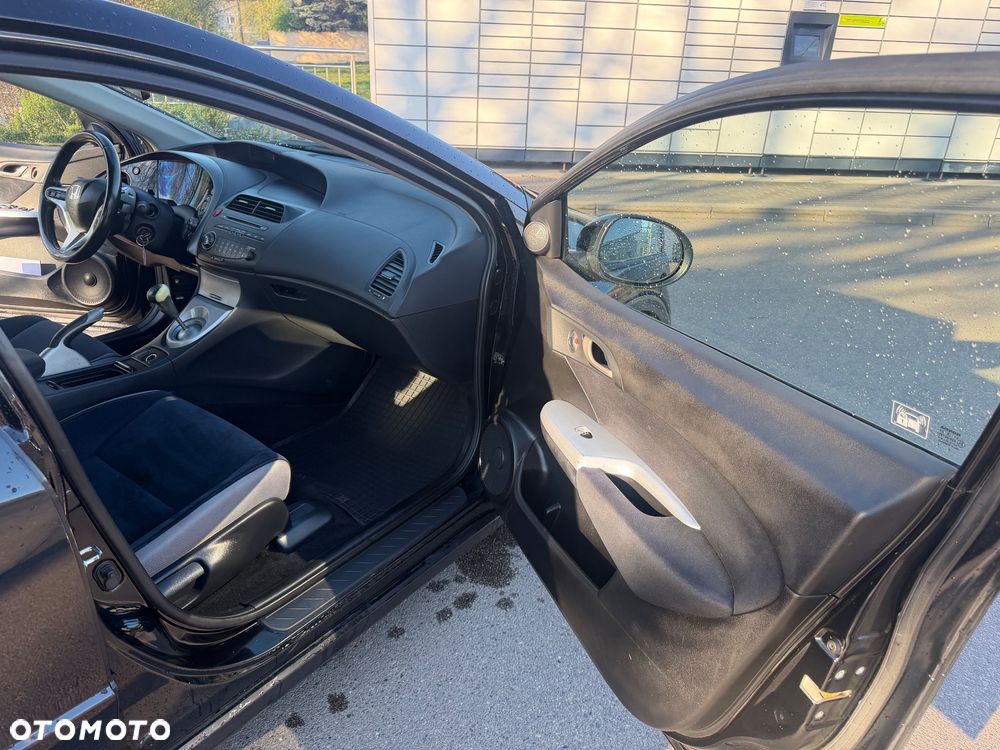 Honda Civic 1.8i-VTEC Sport - 14