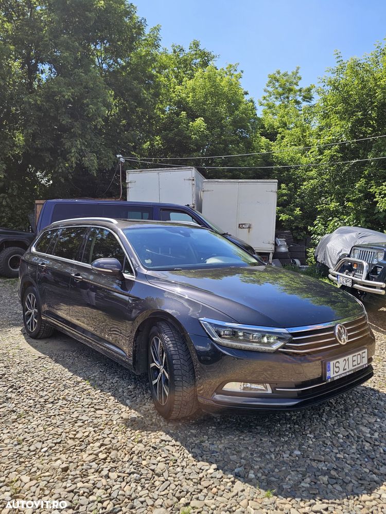 Volkswagen Passat 2.0 TDI DSG (BlueMotion Technology) Highline - 1