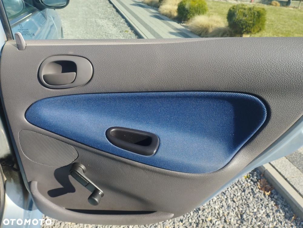 Peugeot 206 2.0 HDi XS - 12