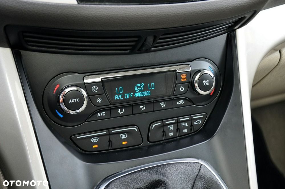 Ford Grand C-MAX - 35