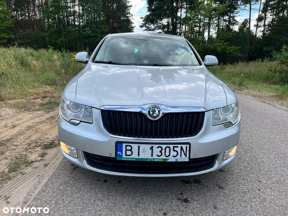 Skoda Superb 2.0 TSI Platinum DSG - 2