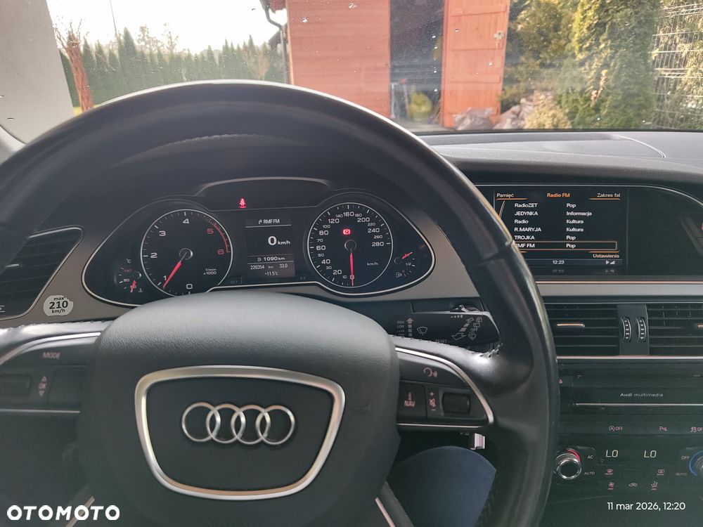 Audi A4 Avant 2.0 TDI - 8