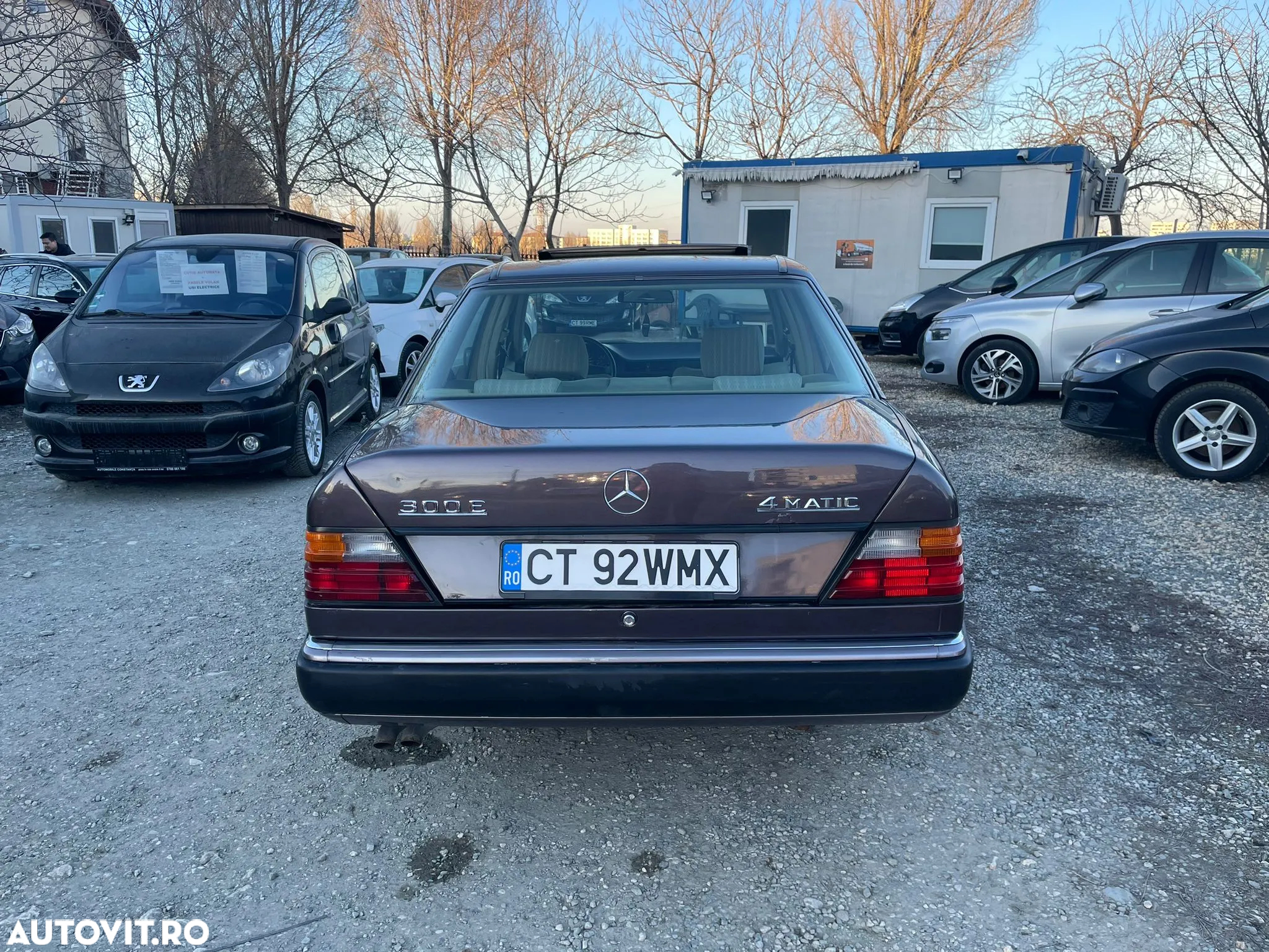 Mercedes-Benz E - 4