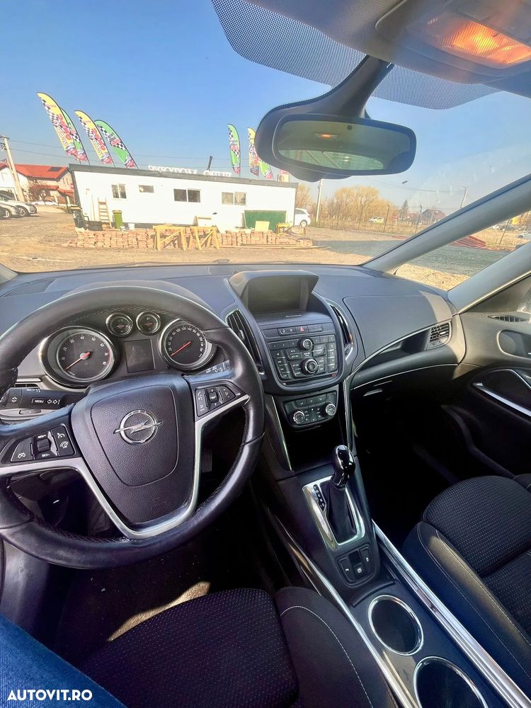 Opel Zafira - 2