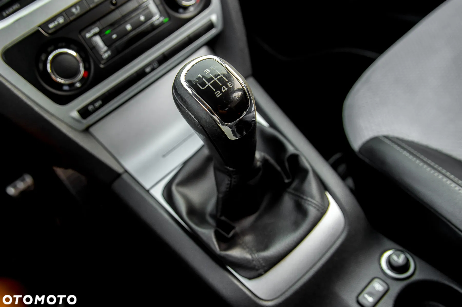 Skoda Octavia Combi 2.0 TSI RS - 33