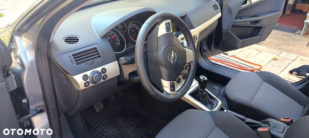 Opel Astra 1.4 Start - 11