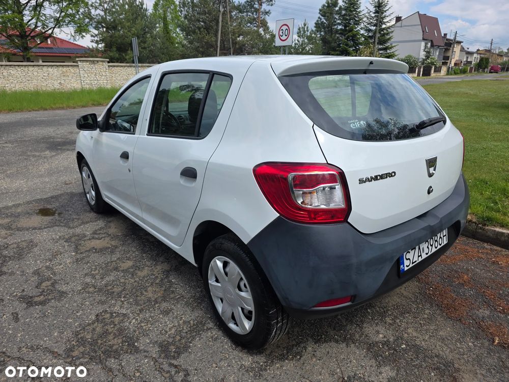 Dacia Sandero - 5