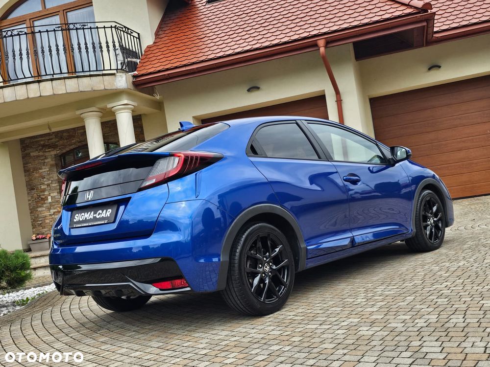 Honda Civic 1.8 i-VTEC Sport Black Edition - 17
