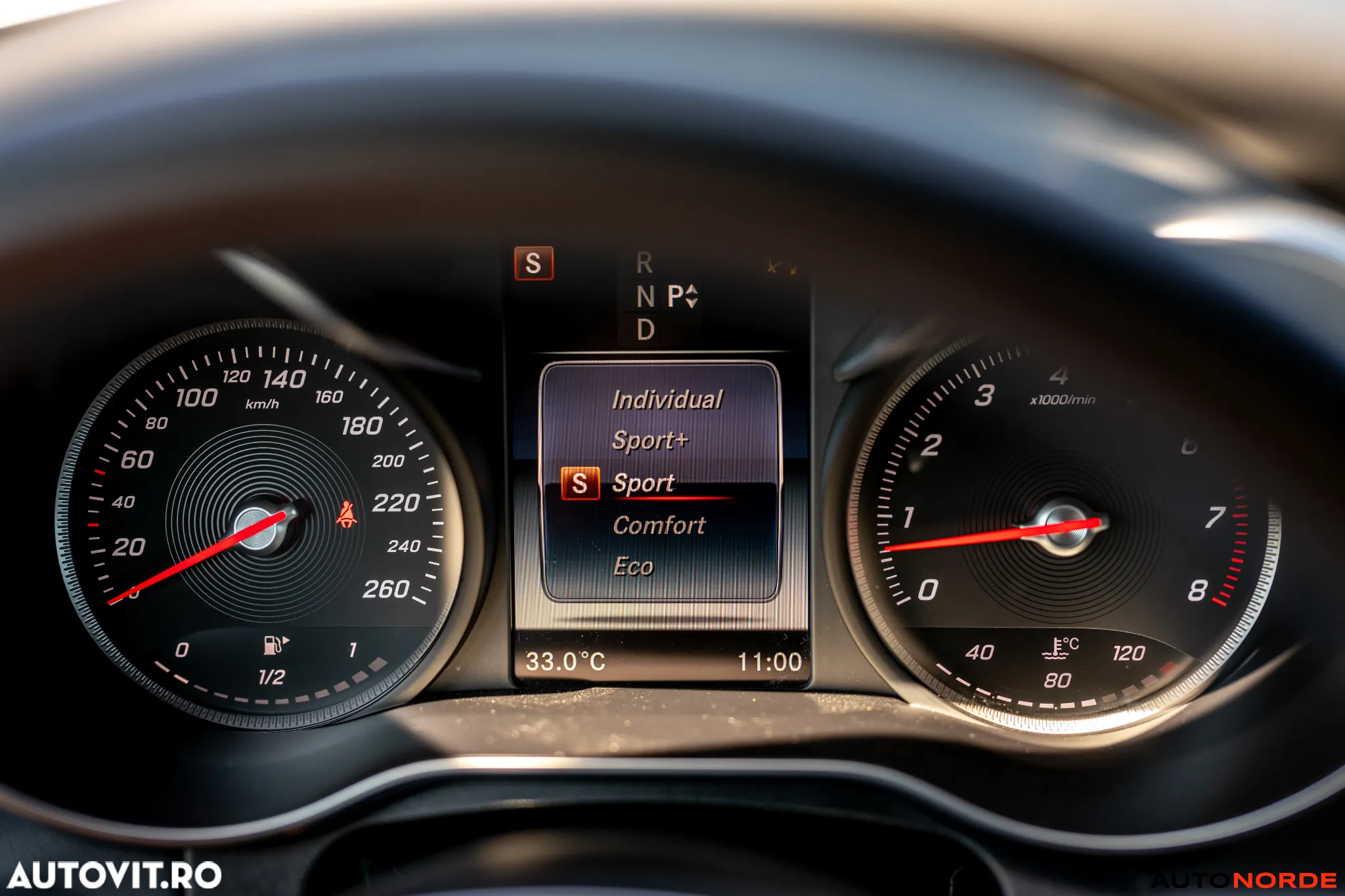 Mercedes-Benz C 250 Coupe 7G-TRONIC AMG Line - 12