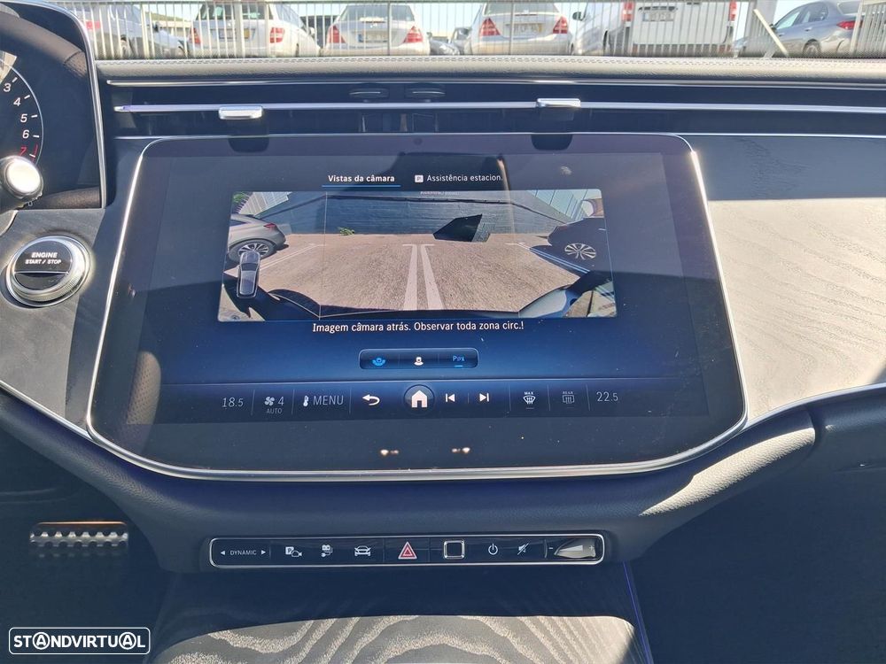 Mercedes-Benz E 300 e AMG Line - 16