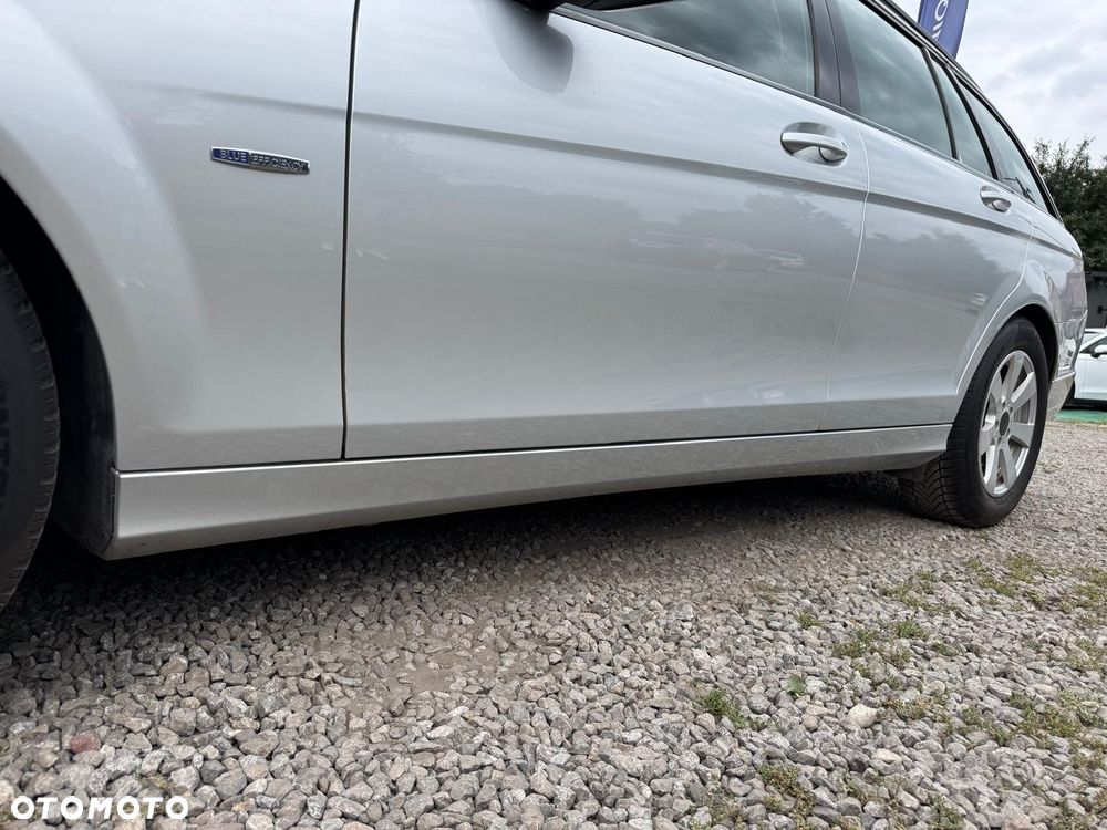 Mercedes-Benz Klasa C 180 BlueEFFICIENCY 7G-TRONIC Elegance - 16