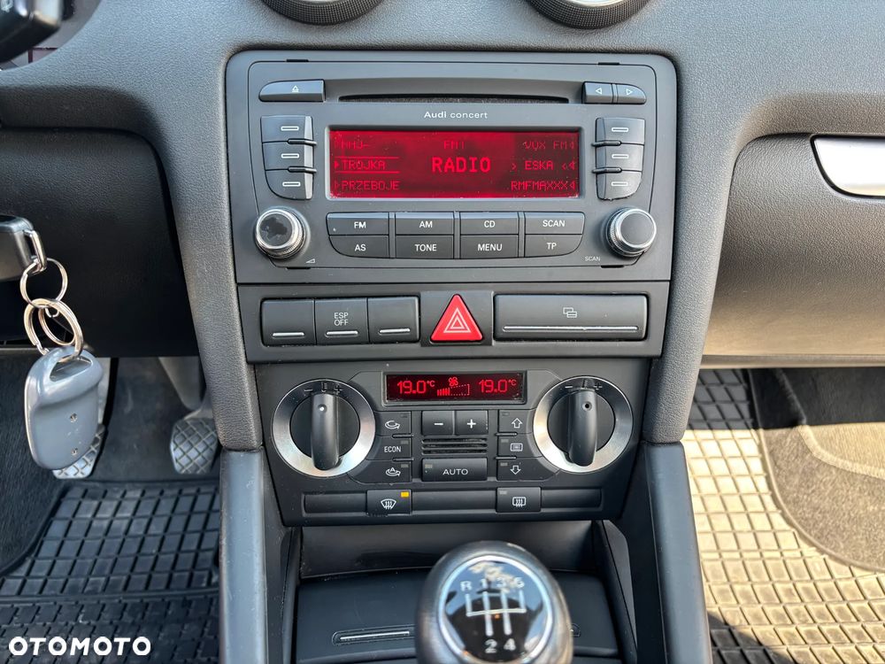 Audi A3 3-drzwiowe 1.9 TDI Attraction - 11