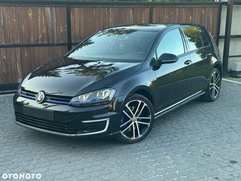 Volkswagen Golf - 23
