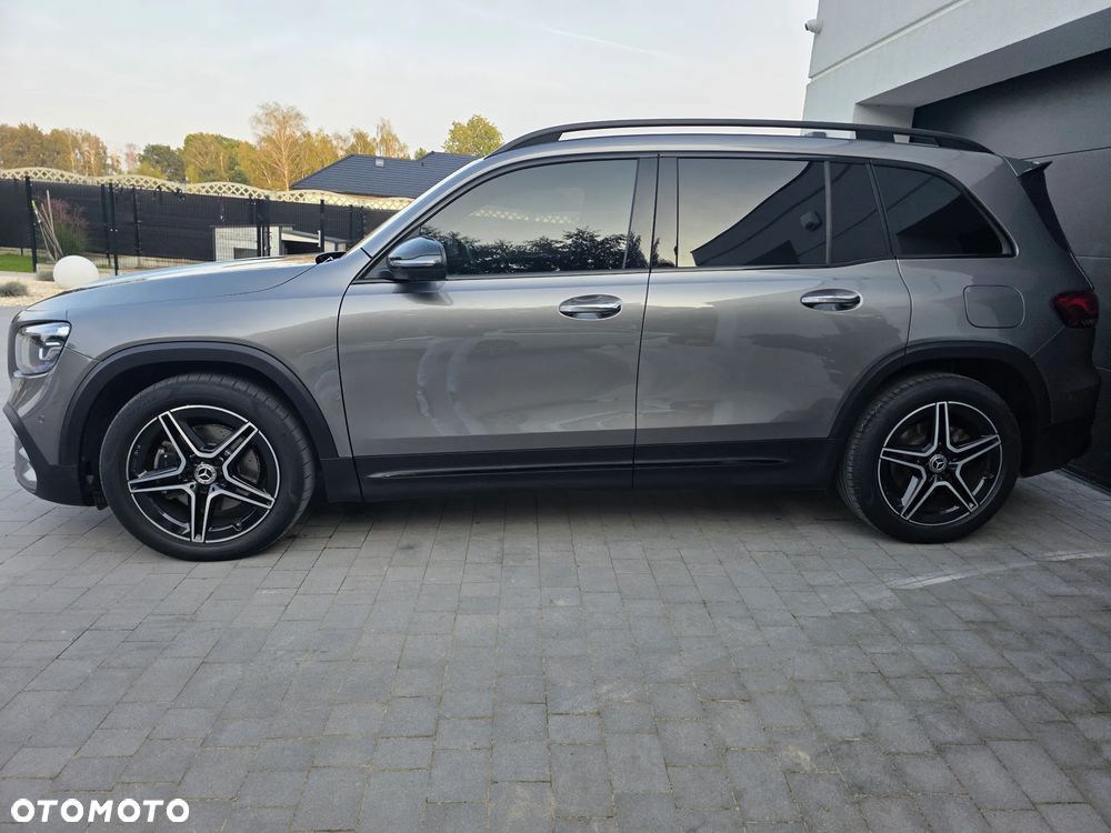 Mercedes-Benz GLB - 36