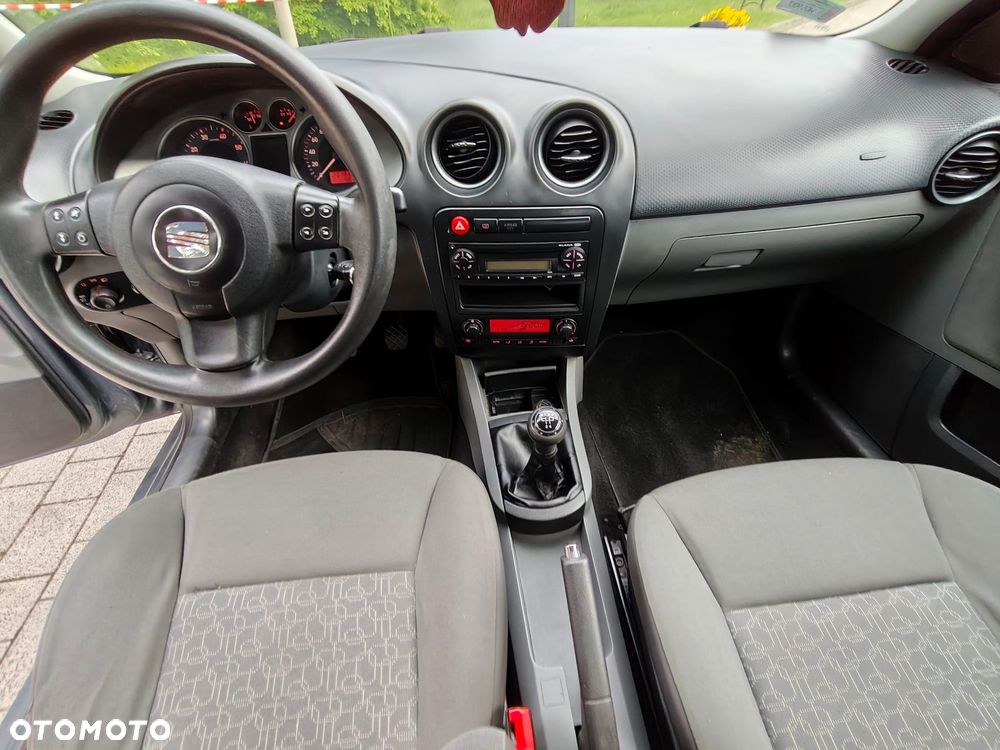 Seat Ibiza 1.2 12V Amaro - 25