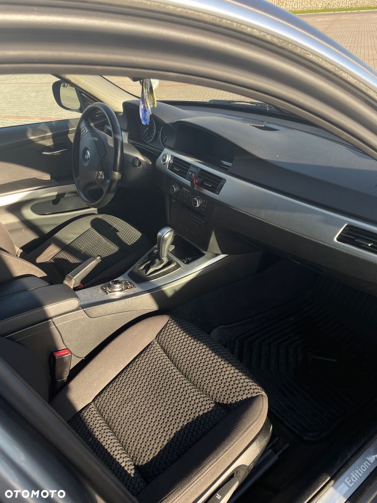 BMW Seria 3 320d xDrive - 9