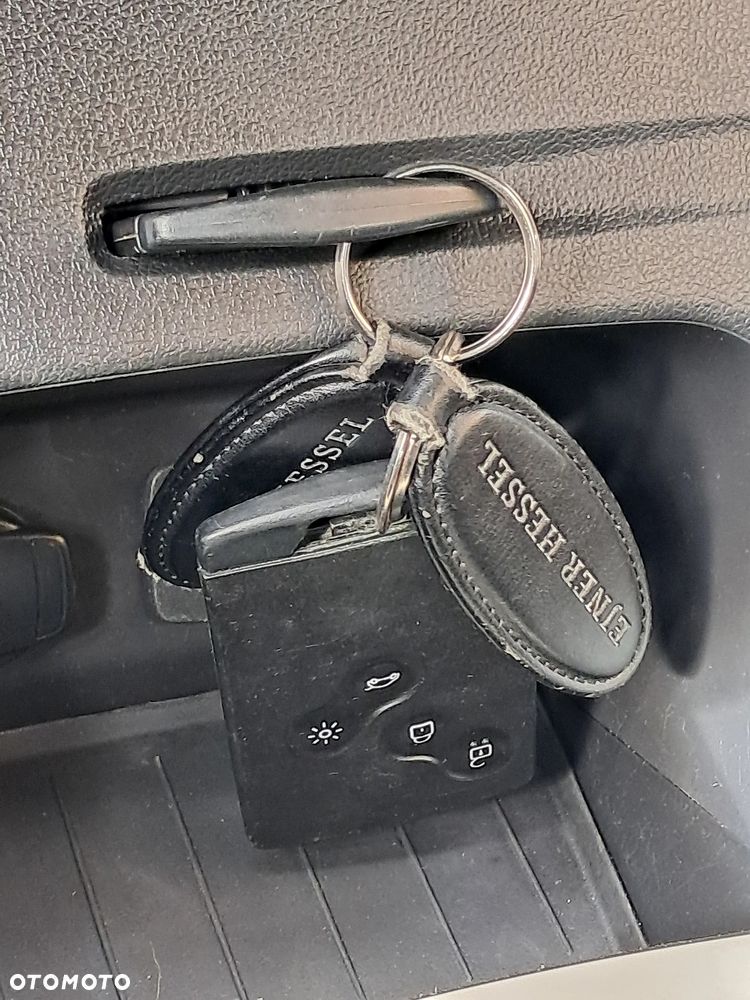 Renault Captur - 25
